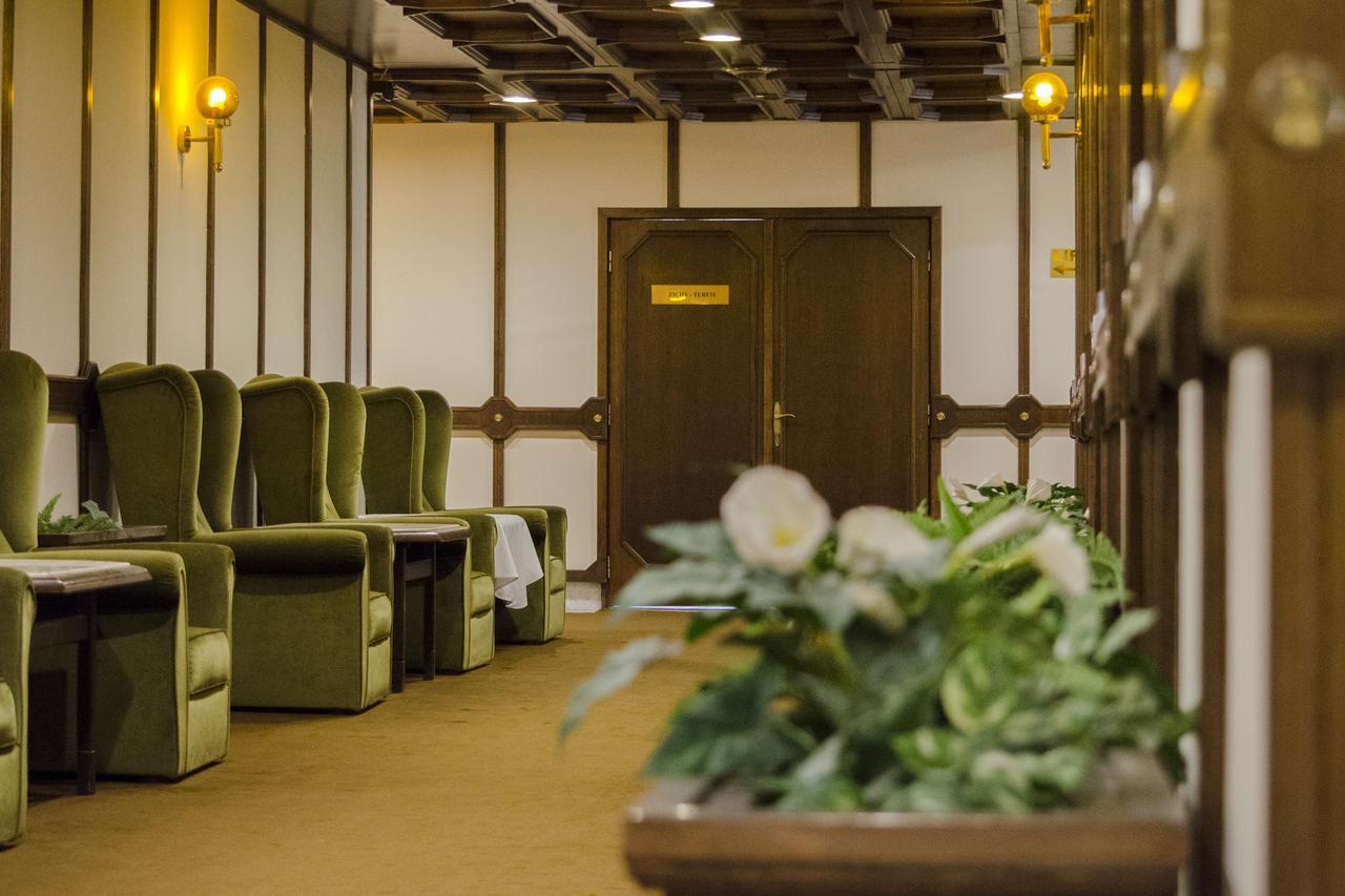 Hotel Konferencia Дьєр Екстер'єр фото