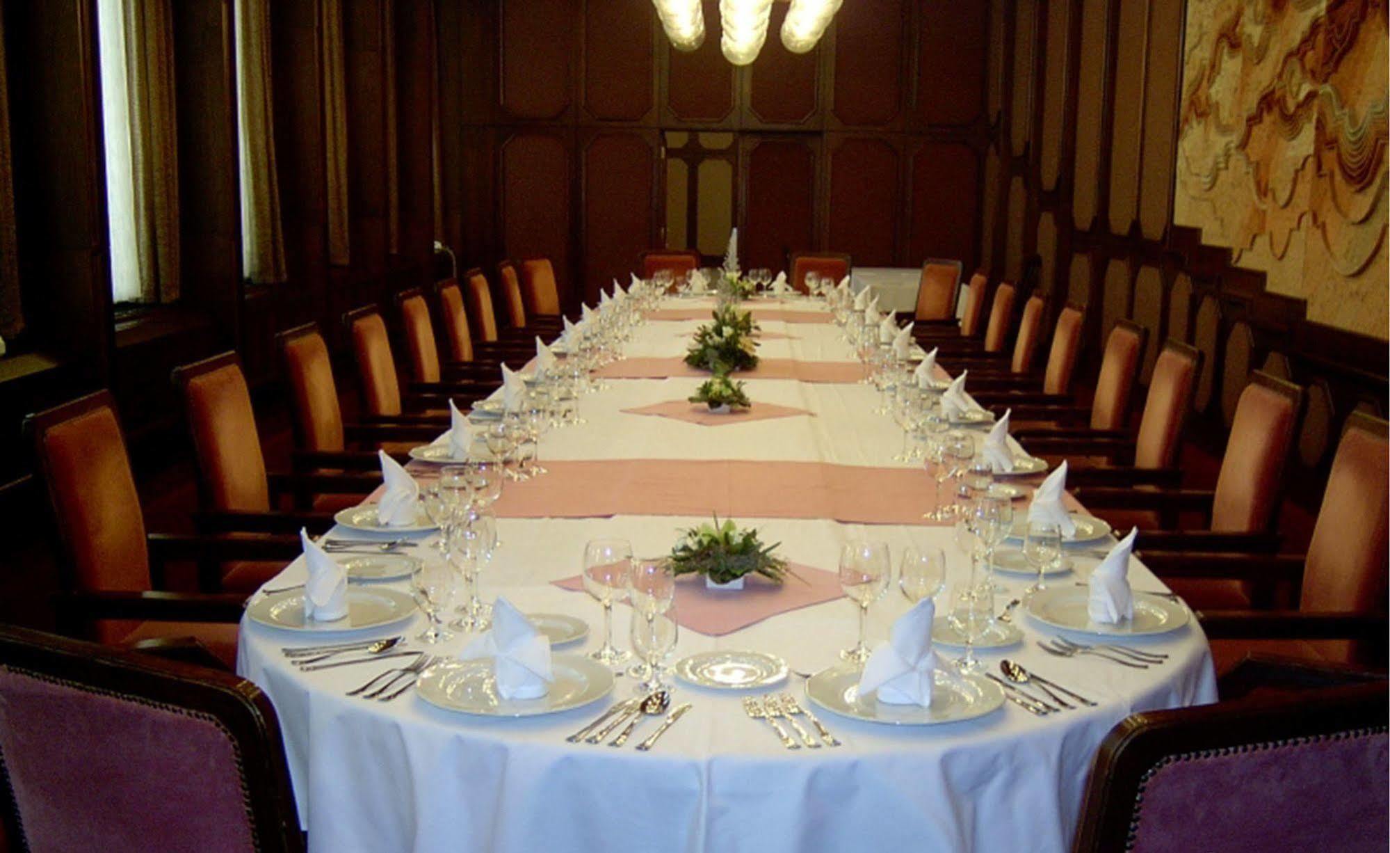 Hotel Konferencia Дьєр Екстер'єр фото