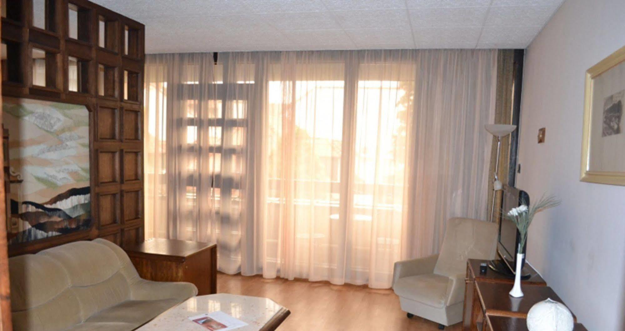 Hotel Konferencia Дьєр Екстер'єр фото